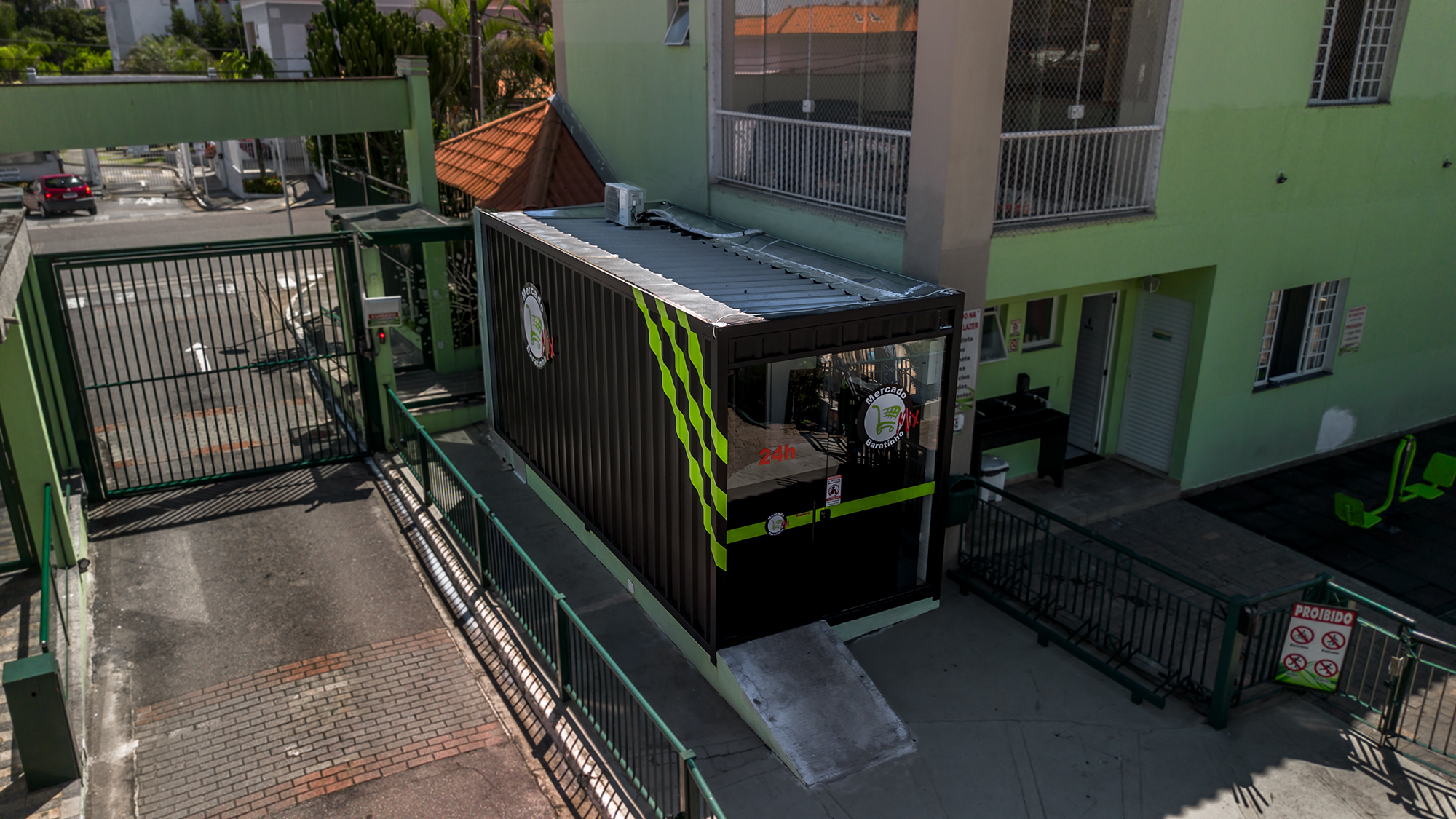 Mercado para Condomínio em um Conteiner Modular 4